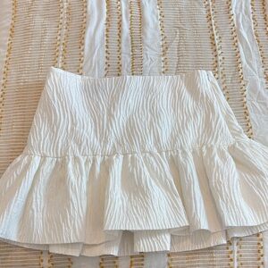 Zara White Textured Mini Skirt
